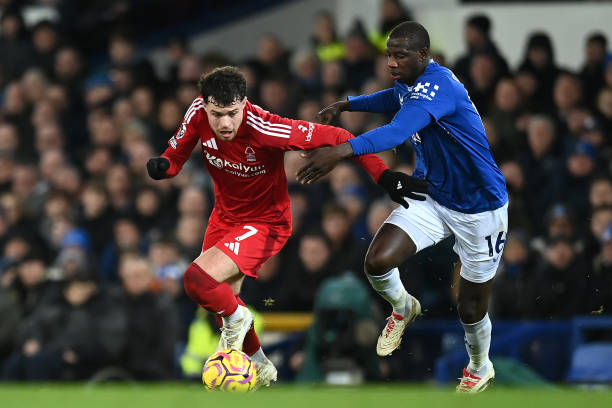 世界观上拥 世界观上拥